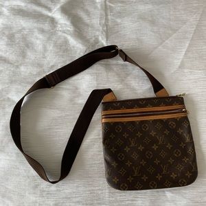 Louis Vuitton Bosphore crossbody bag